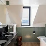 Hotel Maison Du Boutique 4*