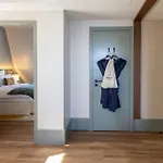 Hotel Maison Du Boutique 4*