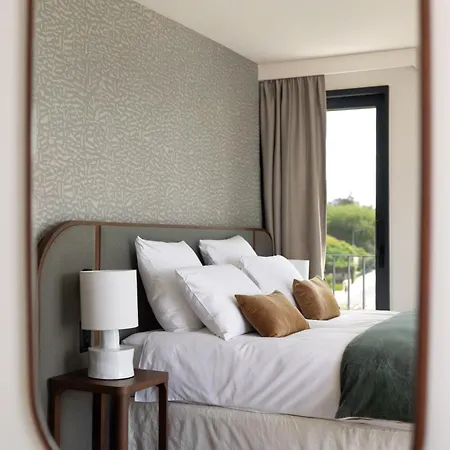 Maison Du Boutique 4* Νιόν