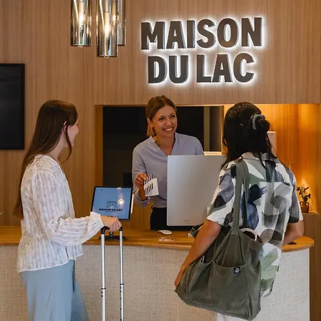 Maison Du Boutique