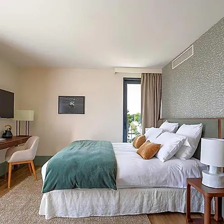 Hotel Maison Du Boutique 4*