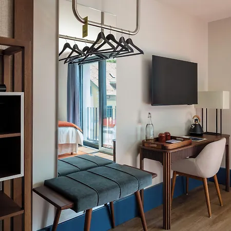 Ξενοδοχείο Maison Du Boutique 4*