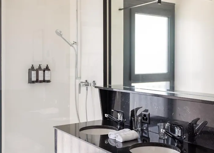 Maison Du Boutique Hotel 4*