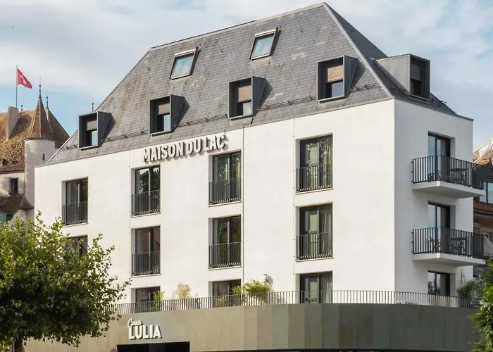 Maison Du Boutique نيون