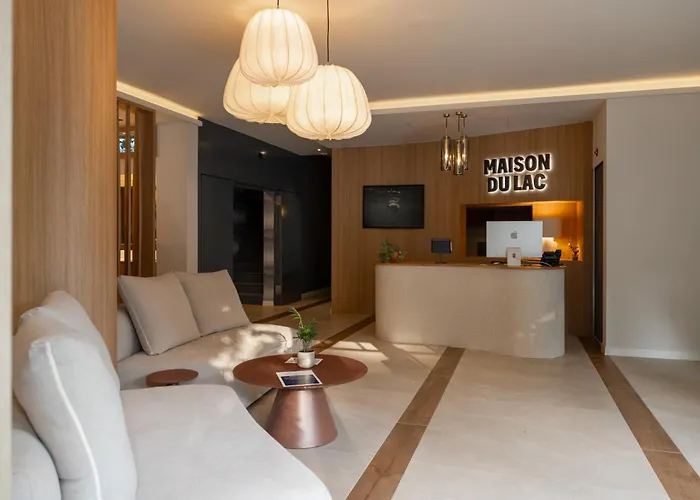 Maison Du Boutique Νιόν